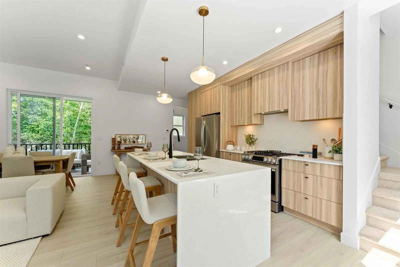 8924 Cedar Street - 4