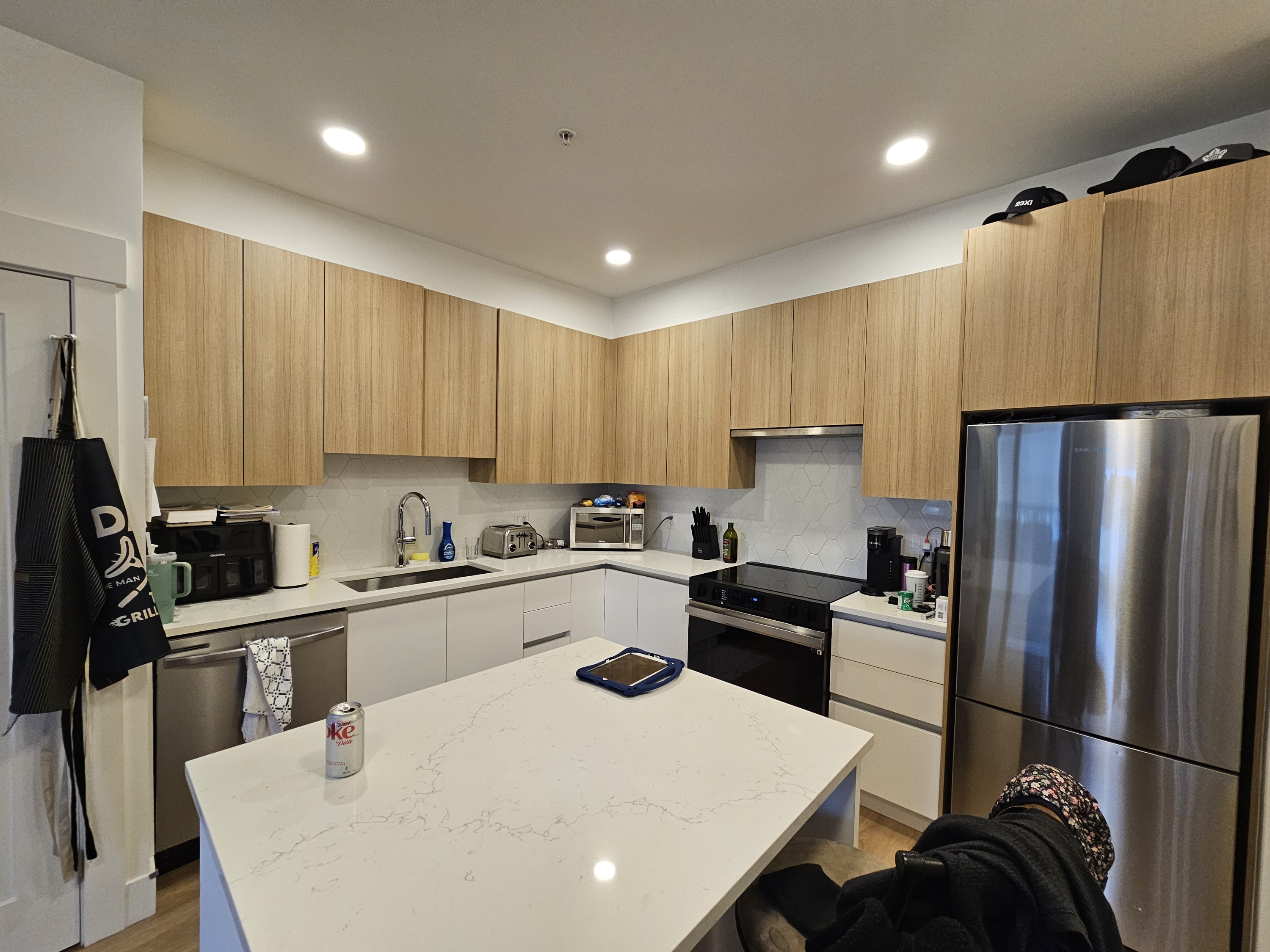 11907 223 Street - 605